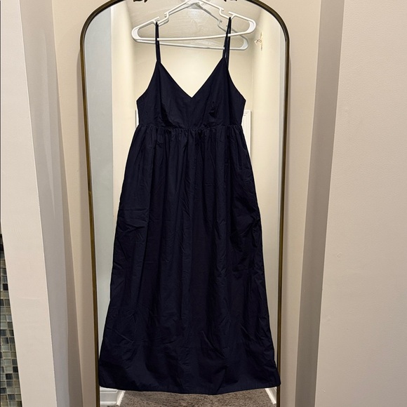 Quince Dresses & Skirts - Quince Navy V-Neck Spaghetti Strap Maxi Dress small